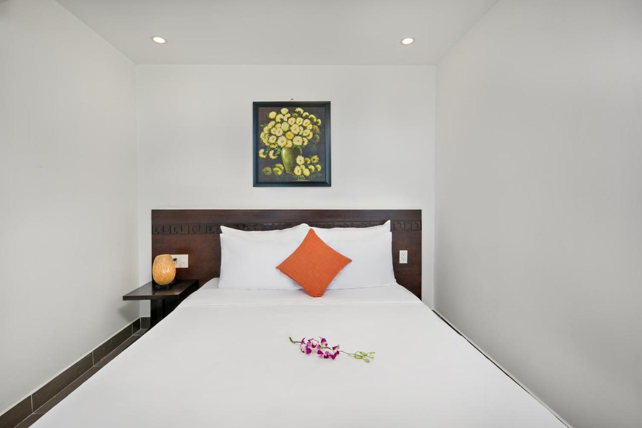 Emily Hotel & Apartment Da Nang Exterior foto